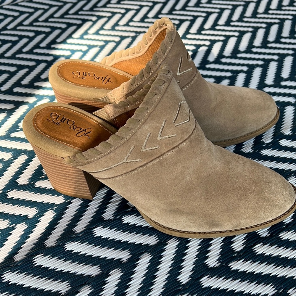 Suede / Leather Upper Mules, excellent shape!